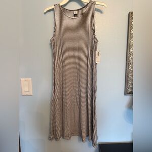 Old Navy Black and White Striped Dress
